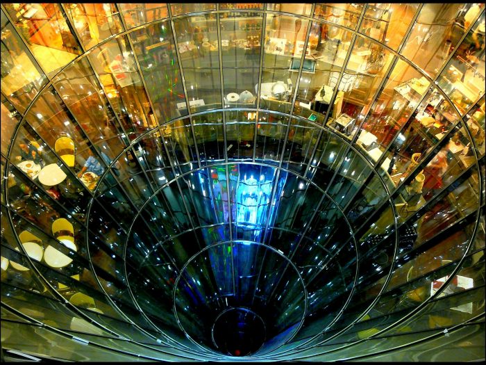 glass-271151_1920