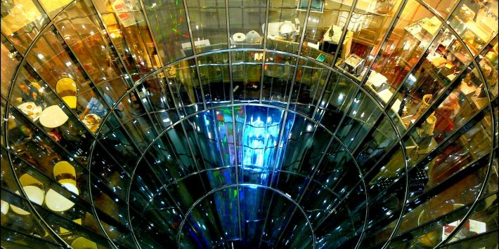 glass-271151_1920