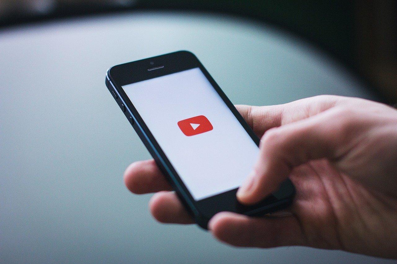 A Guide On Using Videos to Improve Your Customer Retention Rate