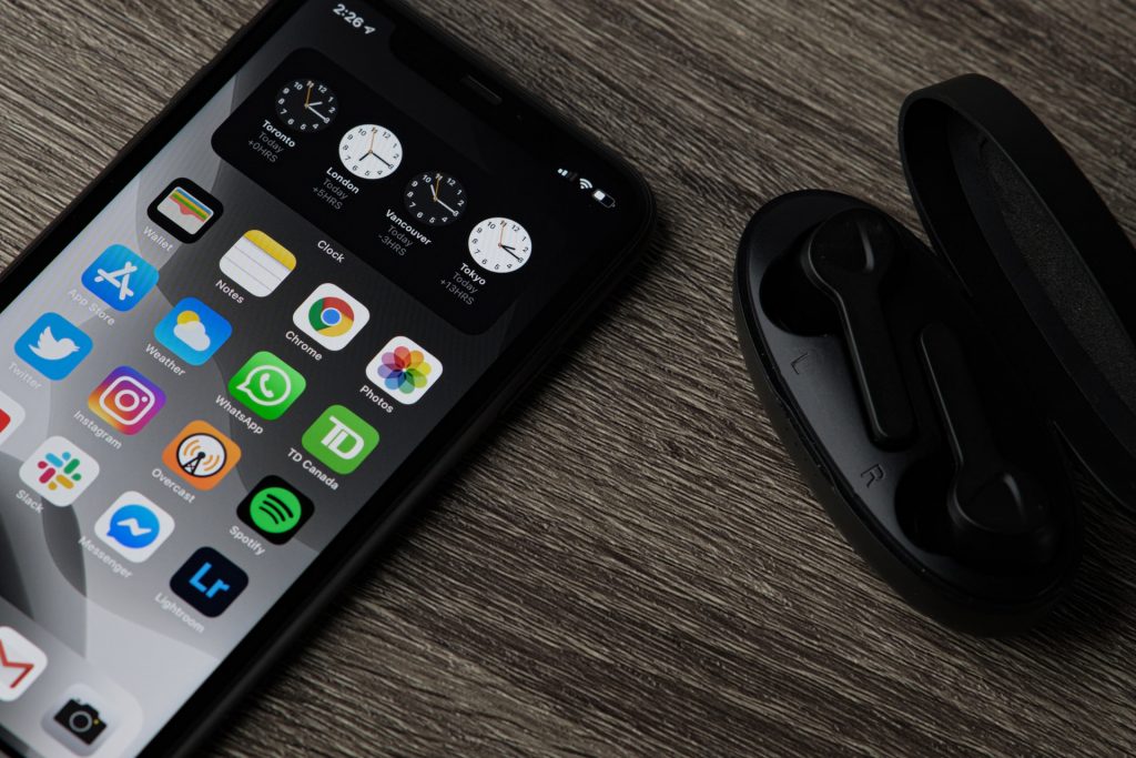 Top 10 Mobile App Design & UI Trends 2022
