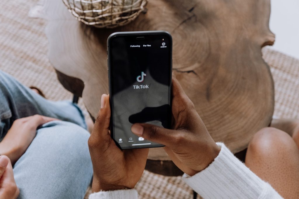 The Benefits Of Working With A TikTok Marketing Agency.