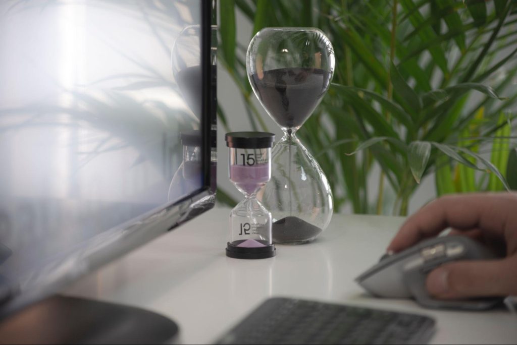 A Guide to Choosing the Right Time Tracking Tool for Your Marketing Needs